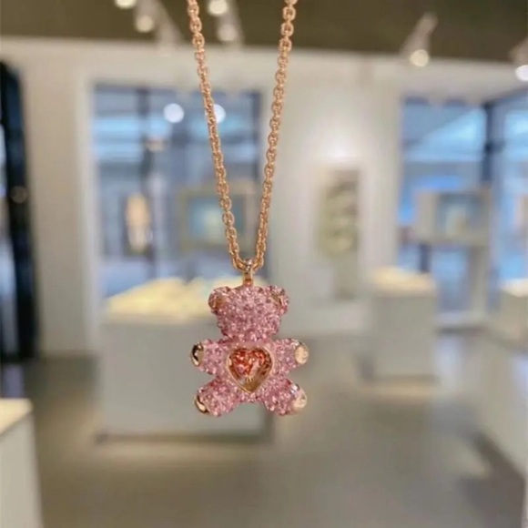 Swarovski pink bear necklace - Picture 3 of 8